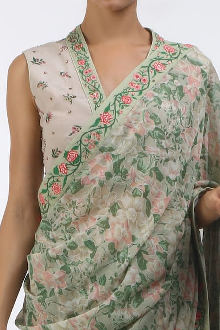 Nikasha_Grey V Neck Hand Painted Saree With Blouse _Online_at_Aza_Fashions