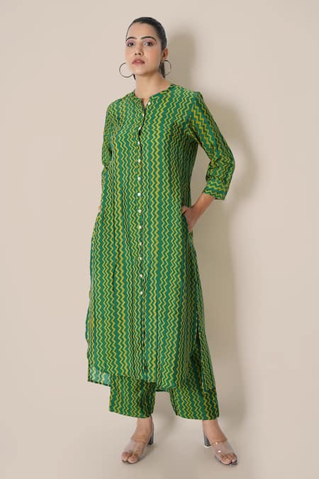 Kameez Green Russian Silk Printed Chevron Mandarin Collar Kurta And Pant Set 