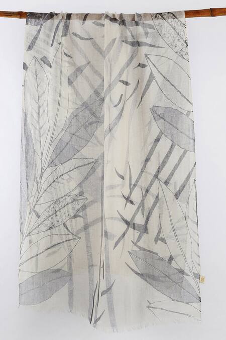 Pashma White Printed Silk Cashmere Scarf Online at Aza Fashions Pashma_White Printed Silk Cashmere Scarf _Online_at_Aza_Fashions