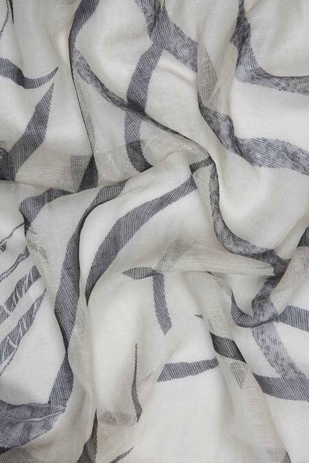 Buy Pashma White Printed Silk Cashmere Scarf Online at Aza Fashions Buy_Pashma_White Printed Silk Cashmere Scarf _Online_at_Aza_Fashions