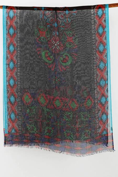 Buy Pashma Black Printed Silk Cashmere Scarf Online at Aza Fashions Buy_Pashma_Black Printed Silk Cashmere Scarf _Online_at_Aza_Fashions