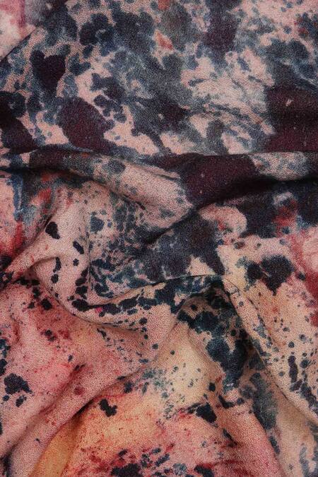 Buy Pashma Black Printed Silk Cashmere Scarf Online at Aza Fashions Buy_Pashma_Black Printed Silk Cashmere Scarf _Online_at_Aza_Fashions