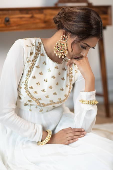 Parul Gandhi_White Raw , Paper Round Embroidered Anarkali With Dupatta _at_Aza_Fashions
