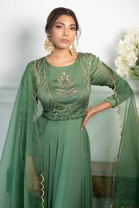 Buy_Parul Gandhi_Green Butter Silk Round Embroidered Anarkali With Dupatta _Online_at_Aza_Fashions
