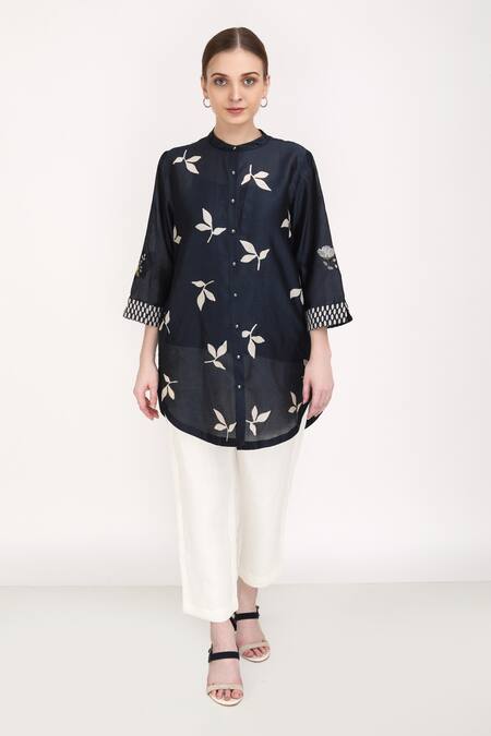 Arcvsh By Pallavi Singh_Blue Linen, Silk Chanderi Leaf, Brick Mandarin Collar Print Shirt And Pant Set _Online_at_Aza_Fashions