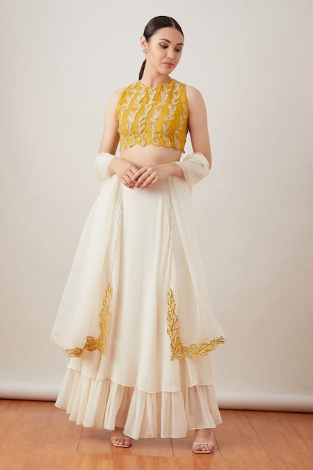 Sitaraa White Georgette Embroidery Round Layered Lehenga Set 