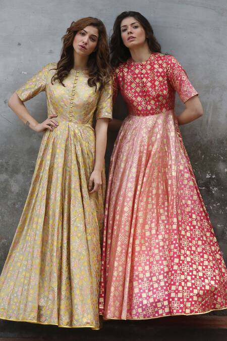 Shop_I Am Design_Pink Ikat Round Ombre Print Gown _Online_at_Aza_Fashions