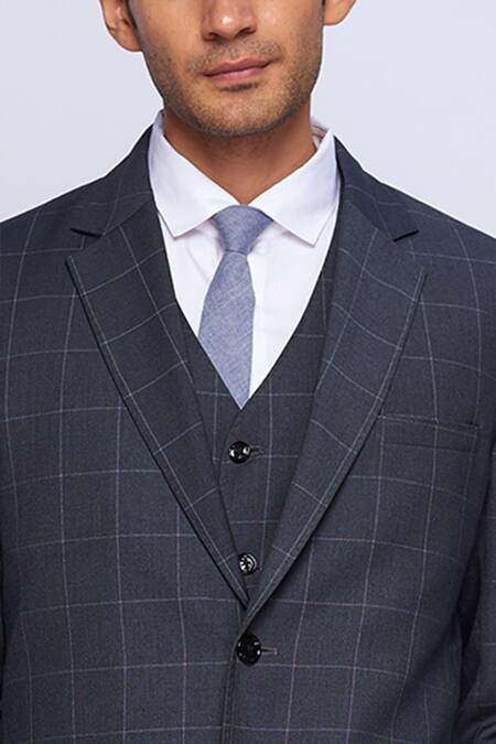 Tisa - Men_Grey Checkered Suit Set _at_Aza_Fashions