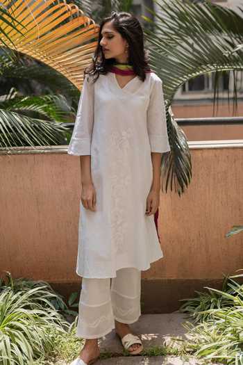 Sufia_White Zabya Chikankari Flared Kurta_Online_at_Aza_Fashions