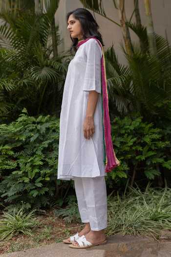Shop_Sufia_White Zabya Chikankari Flared Kurta_Online_at_Aza_Fashions