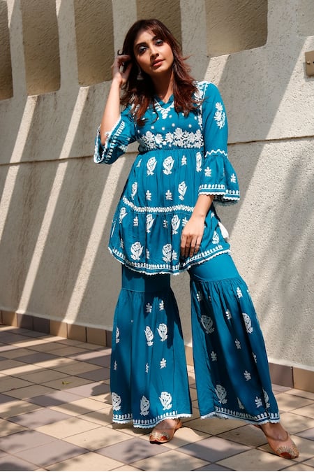 Kala_Brown Chandni Zardozi Embroidered Juttis_Online_at_Aza_Fashions