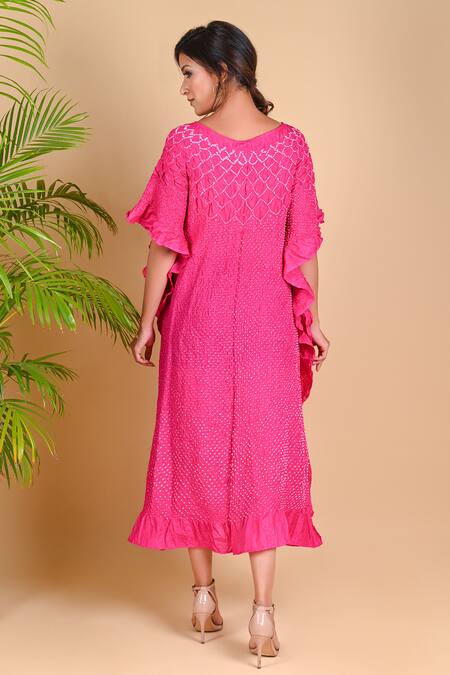 Shop Dyelogue Pink Mulbery Silk Boat Kaftan Sleeved Bandhani Dress at Aza Fashions Shop_Dyelogue_Pink Mulbery Silk Boat Kaftan Sleeved Bandhani Dress _at_Aza_Fashions