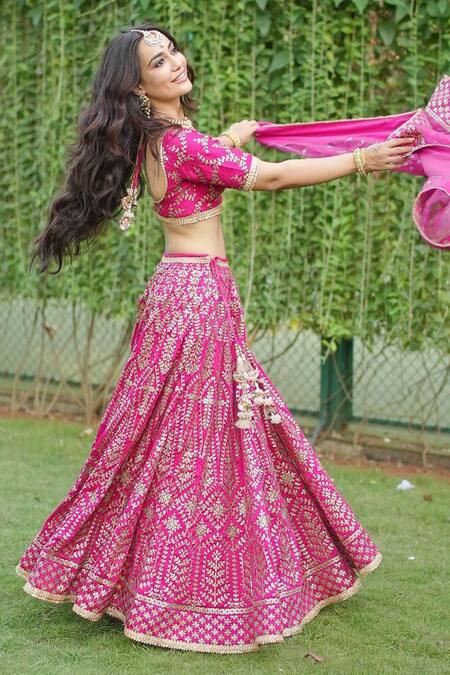 Gopi Vaid_Pink Dupatta - Organza, Lehenga And Blouse - Cotton Silk Floral Embroidered Set_Online_at_Aza_Fashions