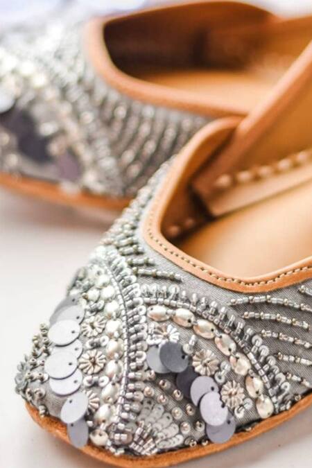Jutti Express Grey Embroidered Juttis 