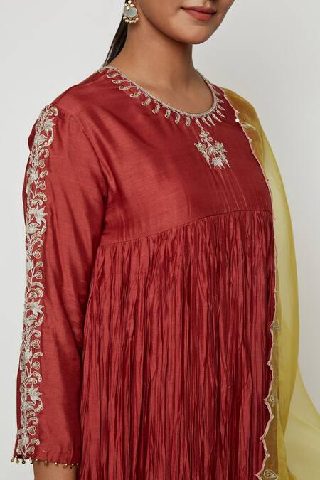 Shop Swati Vijaivargie Orange Cotton Silk Round Embroidered Anarkali Set Online at Aza Fashions Shop_Swati Vijaivargie_Orange Cotton Silk Round Embroidered Anarkali Set _Online_at_Aza_Fashions