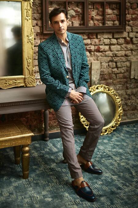 Sva By Sonam & Paras Modi Blue Silk Feather Print Blazer And Pant Set