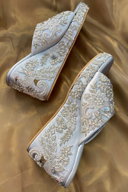 Shiveen Shiveen Grey Embroidery Svetah Mayura Wedges 