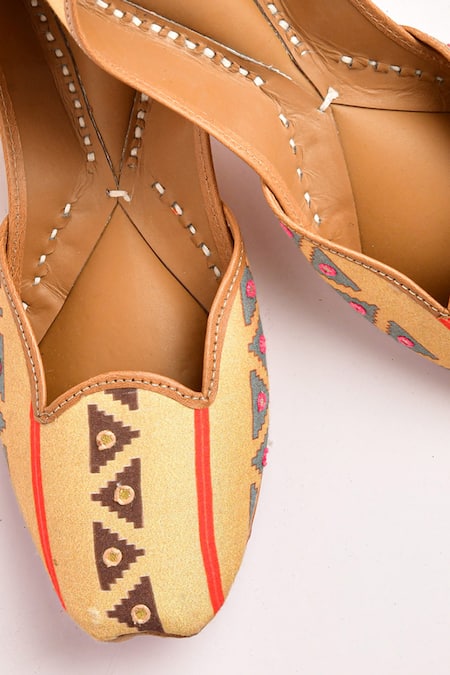 Buy_Swati Vijaivargie_Yellow Modal Silk Handcrafted Juttis _Online_at_Aza_Fashions