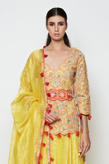 Buy Swati Vijaivargie Yellow Silk Embroidered Kurta Lehenga Set Online at Aza Fashions Buy_Swati Vijaivargie_Yellow Silk Embroidered Kurta Lehenga Set _Online_at_Aza_Fashions
