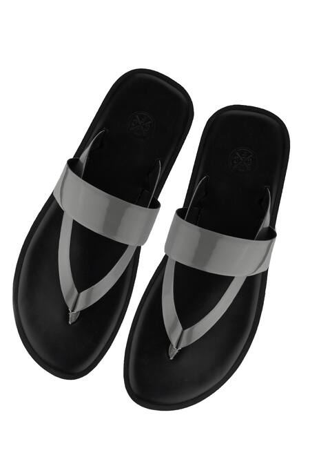 SKO Grey V Strap Cushioned Slippers 
