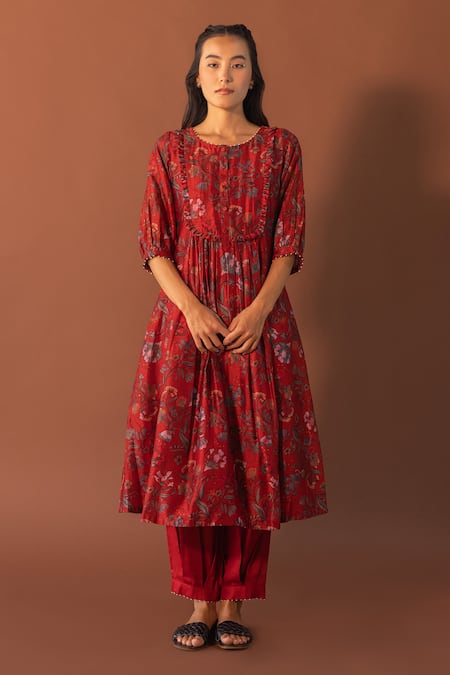 Khamaj India Red Kurta Chanderi Floral Round Sweven And Pant Set 