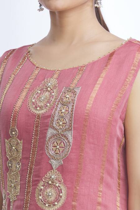 Sozenkari Pink Organza, Chiffon, Pure Silk Chanderi Boat Embroidered Kurta Set at Aza Fashions Sozenkari_Pink Organza, Chiffon, Pure Silk Chanderi Boat Embroidered Kurta Set _at_Aza_Fashions