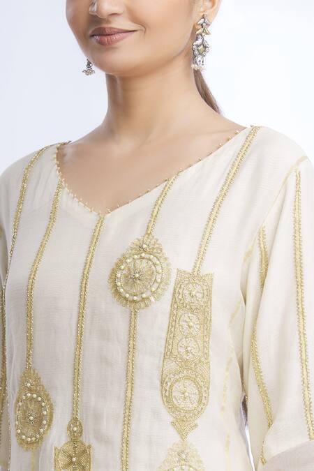Sozenkari White Organza, Chiffon, Pure Silk Chanderi V Neck Embroidered Kurta Set at Aza Fashions Sozenkari_White Organza, Chiffon, Pure Silk Chanderi V Neck Embroidered Kurta Set _at_Aza_Fashions