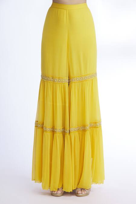 Shop Sozenkari Yellow Organza, Chiffon, Pure Silk Chanderi V Neck Embroidered Kurta Set Online at Aza Fashions Shop_Sozenkari_Yellow Organza, Chiffon, Pure Silk Chanderi V Neck Embroidered Kurta Set _Online_at_Aza_Fashions