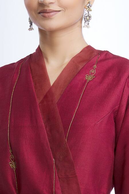 Sozenkari_Maroon Organza, Pure Silk V Neck Dress With Belt _at_Aza_Fashions