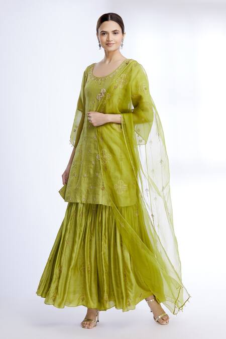 Buy Sozenkari Green Organza, , Muslin Round Embroidered Kurta Set Online at Aza Fashions Buy_Sozenkari_Green Organza, , Muslin Round Embroidered Kurta Set _Online_at_Aza_Fashions