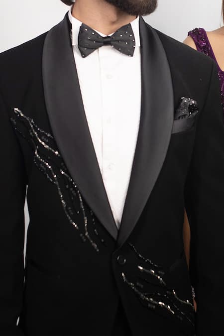 Buy_Contrast By Parth_Black Japanese Suiting Satin Lapel Tuxedo And Pant Set  _Online_at_Aza_Fashions