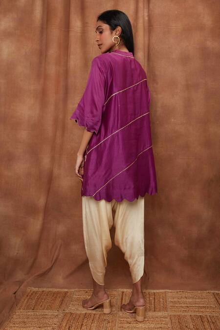 Shop Jajobaa Purple Maheshwari Silk Embroidered Silver Gold Zari Work Kurta And Dhoti Pant Set at Aza Fashions Shop_Jajobaa_Purple Maheshwari Silk Embroidered Silver Gold Zari Work Kurta And Dhoti Pant Set_at_Aza_Fashions