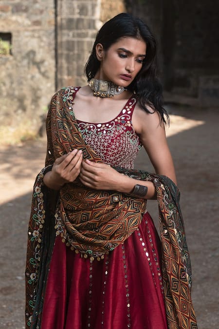 Buy_Nitara Dhanraj Label_Maroon Raw Silk Mirror Work U Neck Lehenga Set With Ajrakh Print Dupatta _Online_at_Aza_Fashions