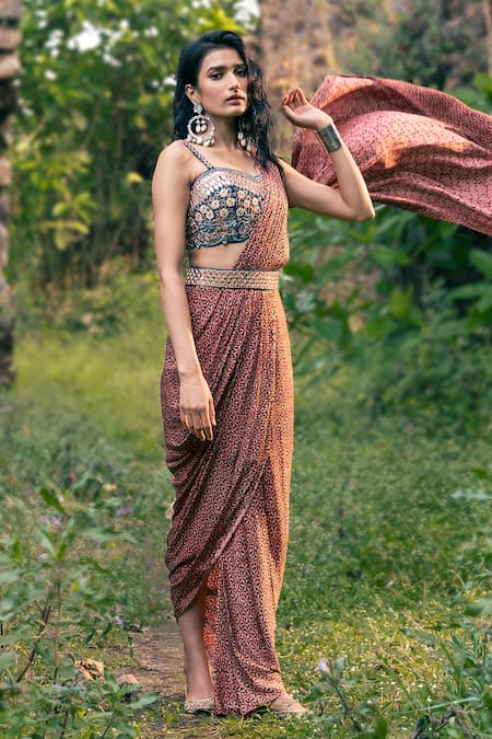 Nitara Dhanraj Label Printed Draped Saree With Blouse 