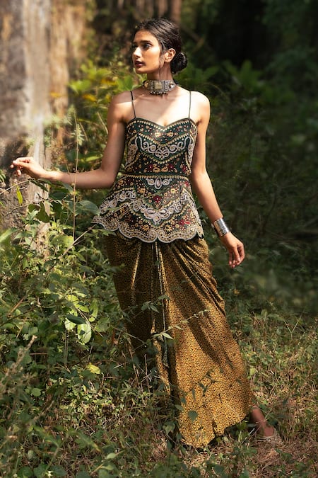 Nitara Dhanraj Label Yellow Printed Thread Work Sweetheart Neck Peplum Top And Draped Skirt Set 