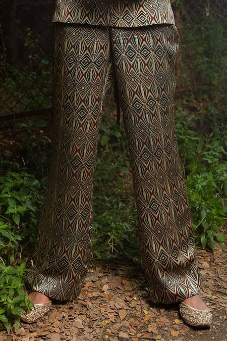 Buy Nitara Dhanraj Label Blue , Raw Geometric Motifs V Neck Printed Jacket And Pant Set Online at Aza Fashions Buy_Nitara Dhanraj Label_Blue , Raw Geometric Motifs V Neck Printed Jacket And Pant Set _Online_at_Aza_Fashions