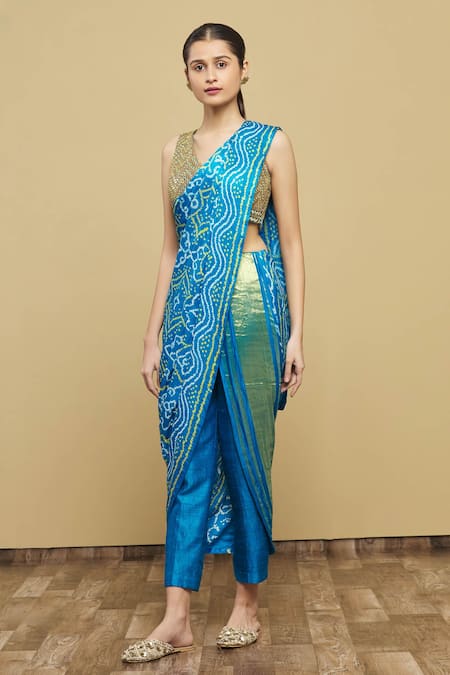 Tisha Saksena Silk Bandhani Pant Saree with Blouse 