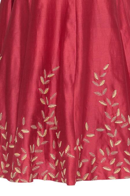 Salt And Spring Maroon Chanderi Leaf Motifs Round Cape Blouse And Skirt Set Online at Aza Fashions Salt And Spring_Maroon Chanderi Leaf Motifs Round Cape Blouse And Skirt Set _Online_at_Aza_Fashions