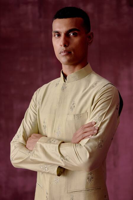 Pouli Pret_Green Cotton Silk Embroidered Thread Floral Bundi _Online_at_Aza_Fashions