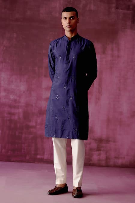 Pouli Pret Floral Embroidered Kurta 