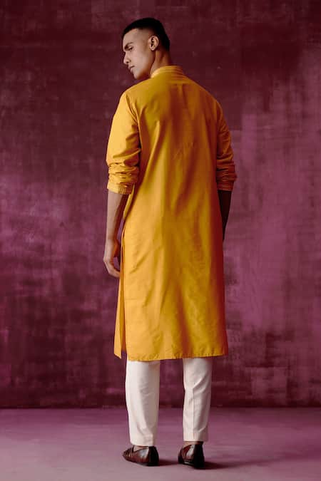 Pouli Pret Geometric Embroidered Kurta 