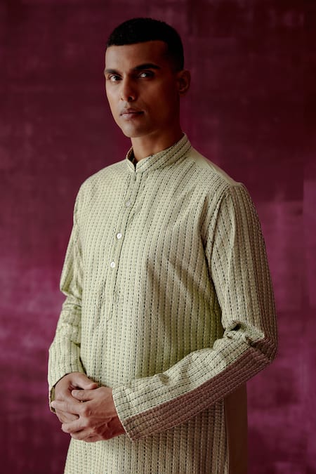 Pouli Pret_Green , Lining Thread Embroidered Kurta _Online_at_Aza_Fashions