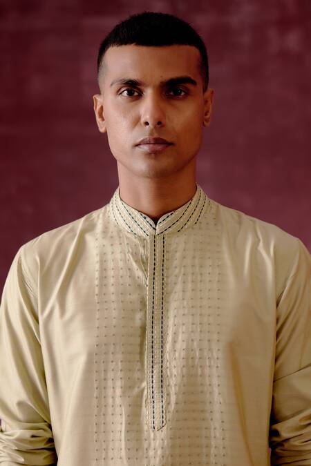 Pouli Pret_Green , Lining Thread Geometric Embroidered Kurta _Online_at_Aza_Fashions