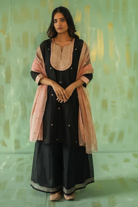 Pouli Pret Chanderi Embroidered Kurta Gharara Set 