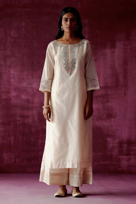 Pouli Pret_Off White Organza, Chanderi, Lining Cotton Gota, Mirrors, Kurta Pant Set _Online_at_Aza_Fashions
