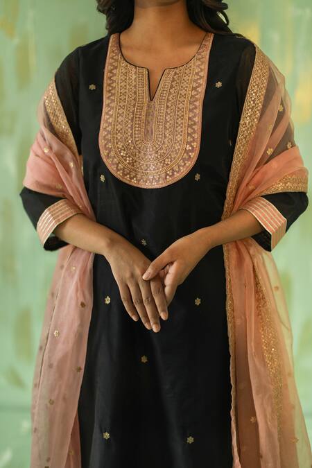 Pouli Pret_Black Organza, Chanderi, Lining Cotton Mirror, Embroidered Kurta Gharara Set _Online_at_Aza_Fashions