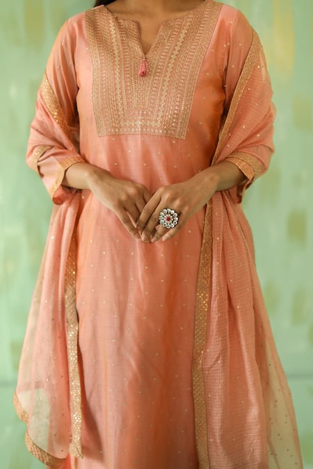 Pouli Pret Pink Chanderi, Lining Cotton, Silk Kota Sequins, Embroidered Kurta Pant Set Online at Aza Fashions Pouli Pret_Pink Chanderi, Lining Cotton, Silk Kota Sequins, Embroidered Kurta Pant Set _Online_at_Aza_Fashions