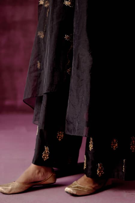 Shop_Pouli Pret_Black Organza, Chanderi, Lining Cotton Hand Mandarin Collar Kurta Pant Set _Online_at_Aza_Fashions