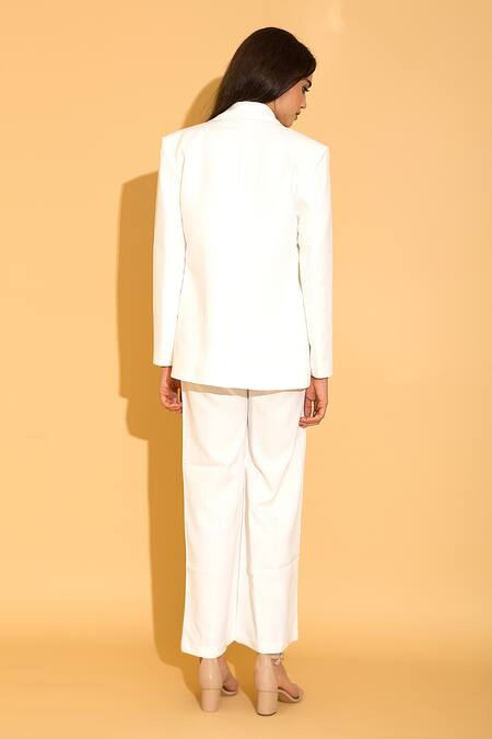 Shop Torqadorn White Crepe Lapel Collar Solid Blazer at Aza Fashions Shop_Torqadorn_White Crepe Lapel Collar Solid Blazer _at_Aza_Fashions