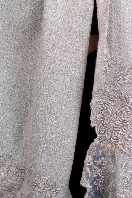 Buy Taroob Beige Hand Embroidered Cashmere Lace Border Scarf Online at Aza Fashions Buy_Taroob_Beige Hand Embroidered Cashmere Lace Border Scarf_Online_at_Aza_Fashions